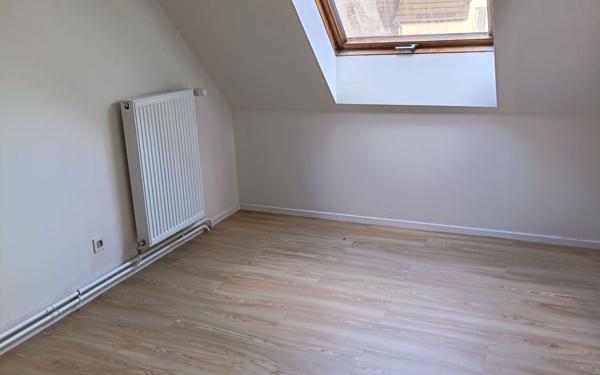 Maison à louer    5 pièces • 126 m2 Eu