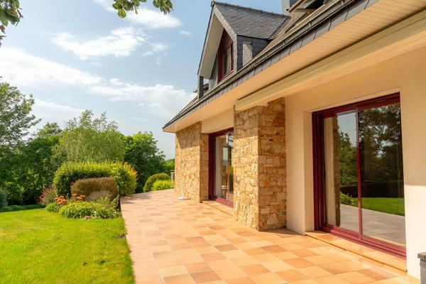 CHATELAUDREN Centre ville proche et accessible