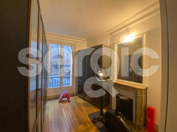 Location 6 Pieces 220 75116 Paris 81 0790 01 0004