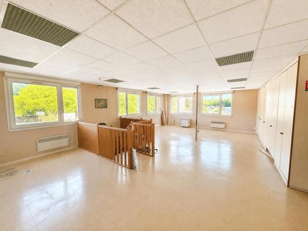 Location Bureau 542 91000 Evry Courcouronnes 874835