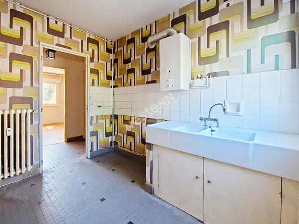 Appartement T3 lumineux avec balcon, vue dégagée sur parc arboré, au calme absolu à Poitiers