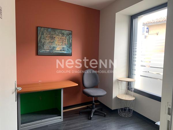 Maison en plein centre de Bressuire 11 pièce(s) 204.38 m2 avec un terrain de plus de 400m²