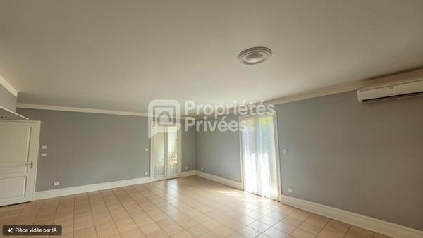 Maison individuelle T5 de plain-pied avec garage au calme