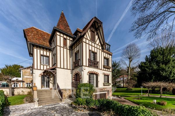 Propriété de style Anglo-Normande sur les bords de Marne