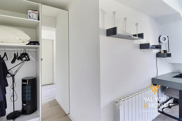 La Mulatière secteur COTEAU - FONTANIERES : charme, prestige et cadre unique avec piscine pour ce studio réhab