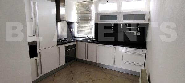 Grand T4 refait à neuf + terrasse + garage