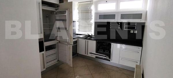 Grand T4 refait à neuf + terrasse + garage