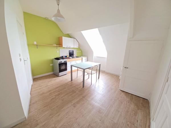 Maison à FOUGERES, 35300 - 11 pièces 250m²