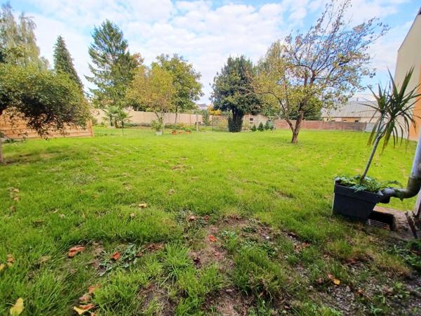 Maison à FOUGERES, 35300 - 11 pièces 250m²