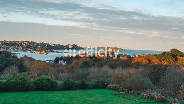 Maison 5 pièces - 234 m²