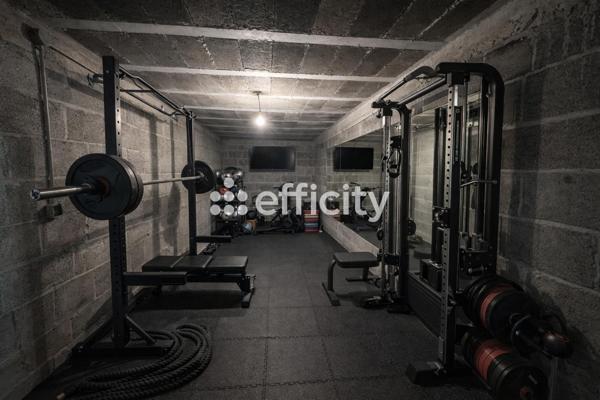 Maison 5 pièces - 234 m²