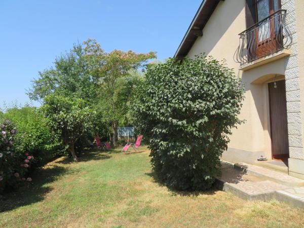 Maison individuelle avec jardin