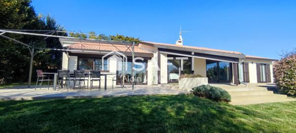 Maison d’architecte, 135 m², 4 chambres.