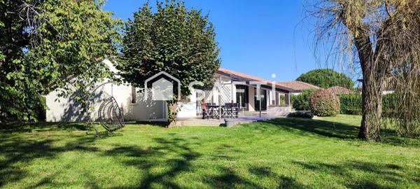 Maison d’architecte, 135 m², 4 chambres.