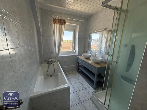 Appartement à vendre 4 pièces 104.3m² Seloncourt (25230)