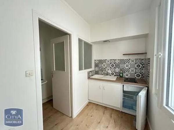 Appartement à louer 1 pièce 21.65m² Poitiers (86000)