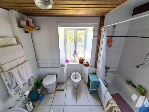 Maison à Vendre à Plouha (22580) en Côtes-d'Armor (22).

Cadre magnifique et verdoyant pour c...