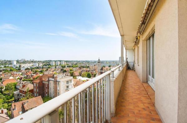 Appartement
         3 pièces
        - 56 m² Exclusivité 285 000 € *