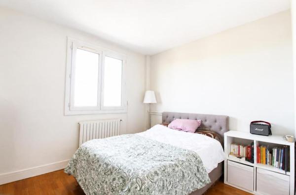 Appartement
         3 pièces
        - 56 m² Exclusivité 285 000 € *