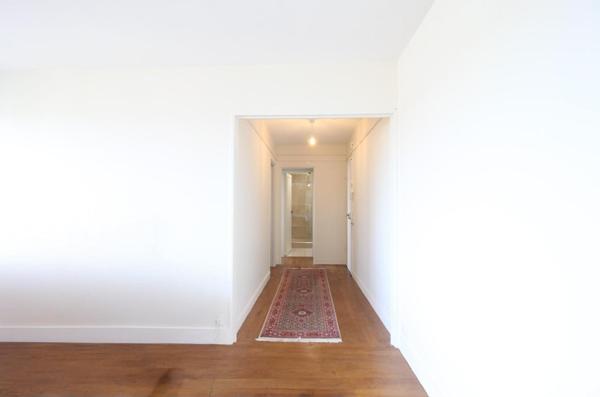 Appartement
         3 pièces
        - 56 m² Exclusivité 285 000 € *