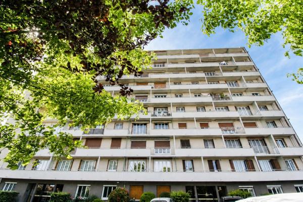 Appartement
         3 pièces
        - 56 m² Exclusivité 285 000 € *