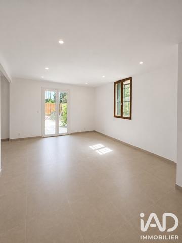 Location maison 4 pièces 93 m² Pélissanne