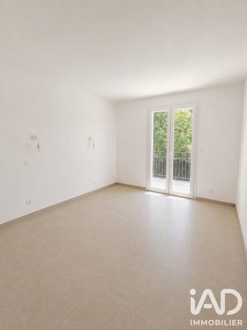 Location maison 4 pièces 93 m² Pélissanne