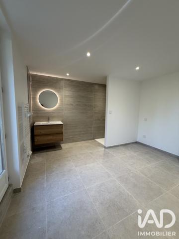Location maison 4 pièces 93 m² Pélissanne