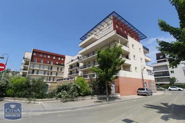 Appartement à louer 1 pièce 24.5m² Lucé (28110)