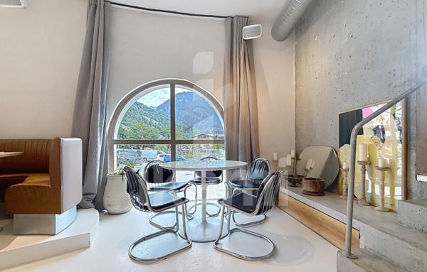 Fonds De Commerce de 171 m²