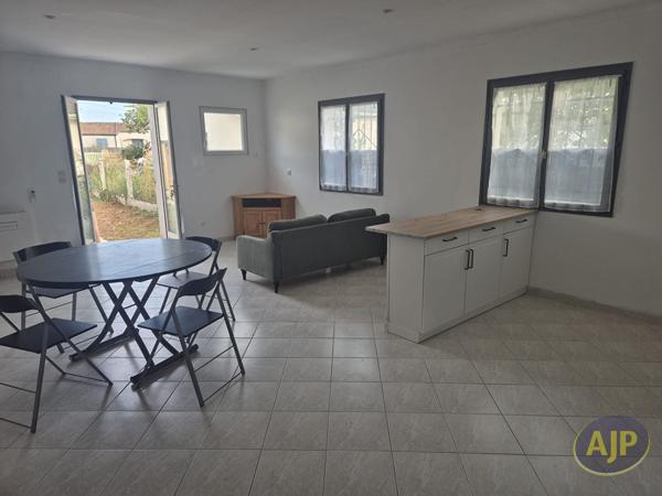 Maison à louer Couqueques : 2 pièces, 55m² avec 1 chambre(s) à 595€ - AJP Lesparre Immobilier