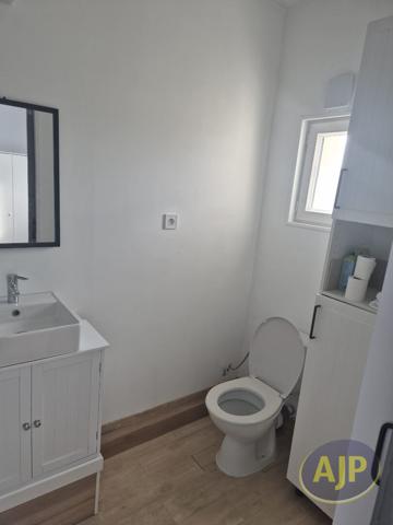 Maison à louer Couqueques : 2 pièces, 55m² avec 1 chambre(s) à 595€ - AJP Lesparre Immobilier