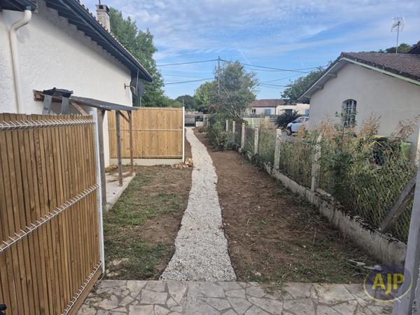 Maison à louer Couqueques : 2 pièces, 55m² avec 1 chambre(s) à 595€ - AJP Lesparre Immobilier