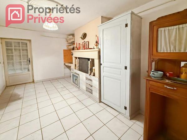 GRANDE MAISON A RENOVER 166 M2 PROCHE CENTRE VILLE