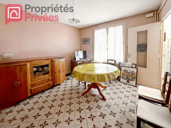 GRANDE MAISON A RENOVER 166 M2 PROCHE CENTRE VILLE