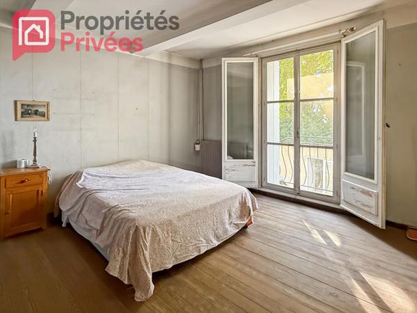 GRANDE MAISON A RENOVER 166 M2 PROCHE CENTRE VILLE