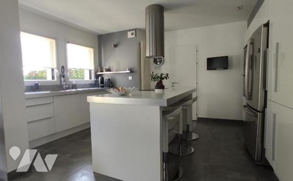 CARQUEFOU - Charbonneau - Bois Saint Lys - Maison 7 pièces 139m²