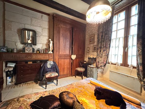 A VENDRE CHARMANT APPARTEMENT DE TYPE 2 DANS LE CENTRE HISTORIQUE DE PERIGUEUX