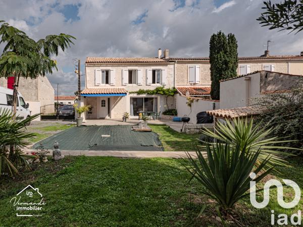 Maison à vendre 6 pièces 126 m² Surgères