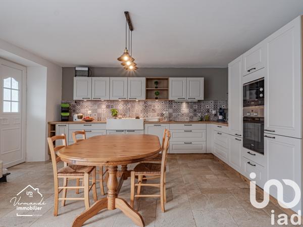 Maison à vendre 6 pièces 126 m² Surgères