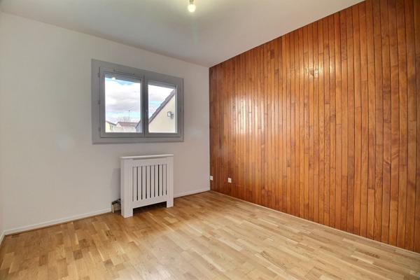 Maison Gerzat - Plain-pied lumineux avec séjour spacieux, jardin et garage