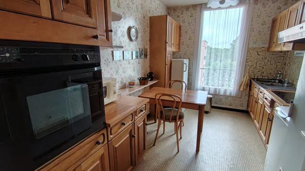 Appartement 4 pièces à vendre à Chaumont - Dernier étage avec vue Ouest