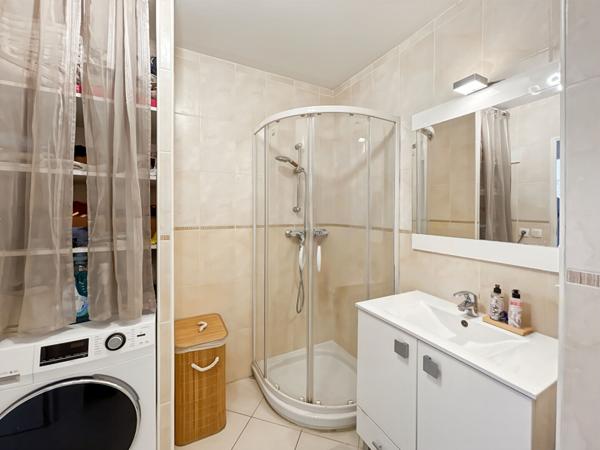 APPARTEMENT DE TYPE 2 PIECES EN REZ DE JARDIN