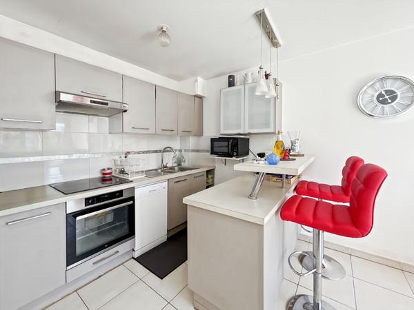 APPARTEMENT DE TYPE 2 PIECES EN REZ DE JARDIN