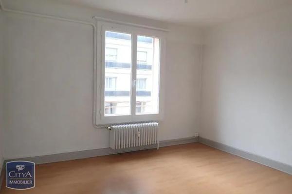 Appartement à louer 4 pièces 81.2m² Chambéry (73000)