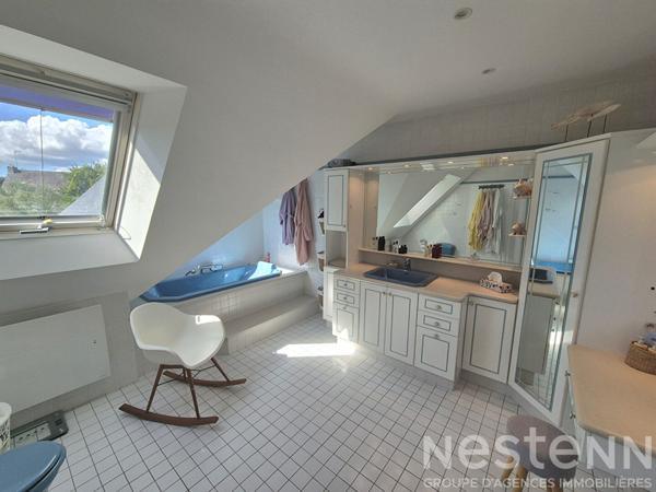 A vendre - à SAINT PHILIBERT - Maison de 198 m² avec vue sur la rivière