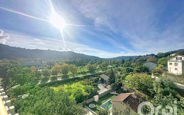 Appartement à vendre    4 pièces • 80,25 m2 Carros