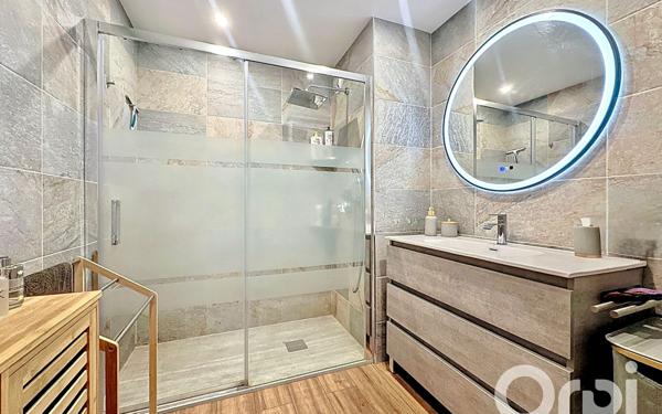 Appartement à vendre    4 pièces • 80,25 m2 Carros