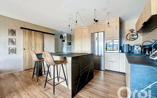 Appartement à vendre    4 pièces • 80,25 m2 Carros