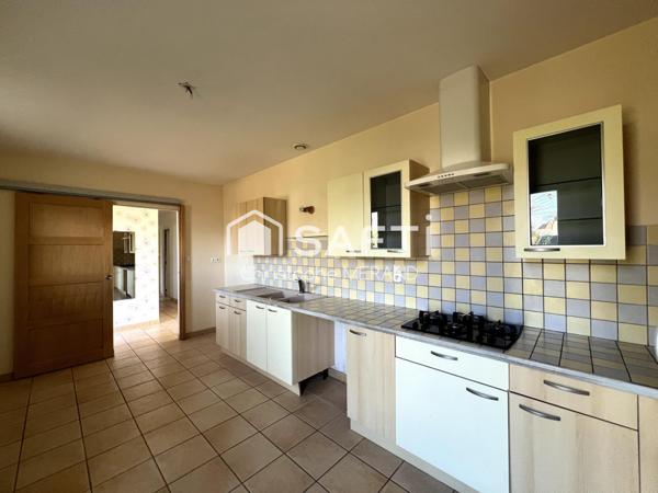 Pavillon de plain-pied 4 chambres dans le centre de DANGE SAINT ROMAIN